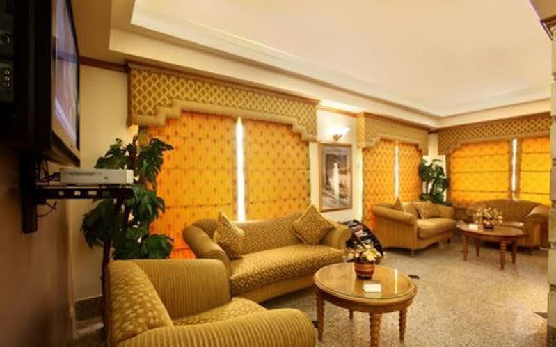 Capri Hotel Suites Амман Экстерьер фото