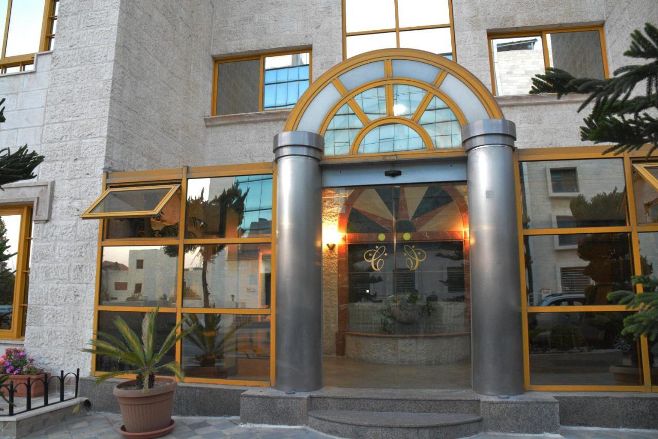 Capri Hotel Suites Амман Экстерьер фото