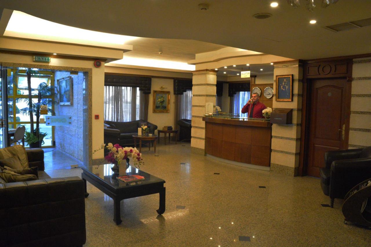 Capri Hotel Suites Амман Экстерьер фото
